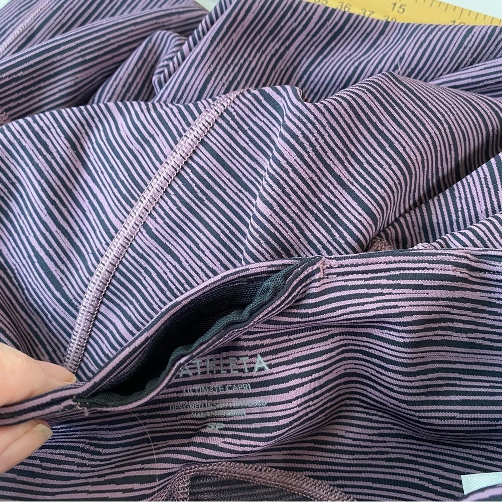Athleta Women’s Ultimate Capri Double Pockets Purple/Black Size Small - Picture 7 of 8